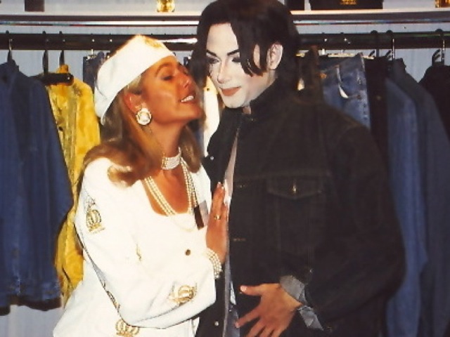 Calvin Hard als Michael Jackson backstage Glööckler Show